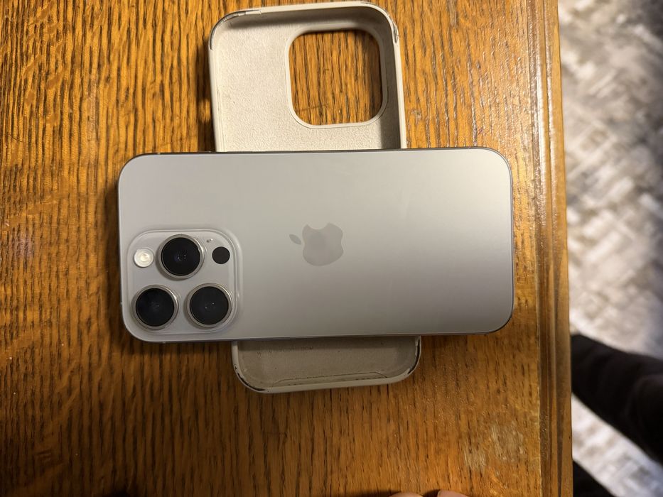 iPhone 15 Pro 128GB Natural Titanium – Отлично състояние