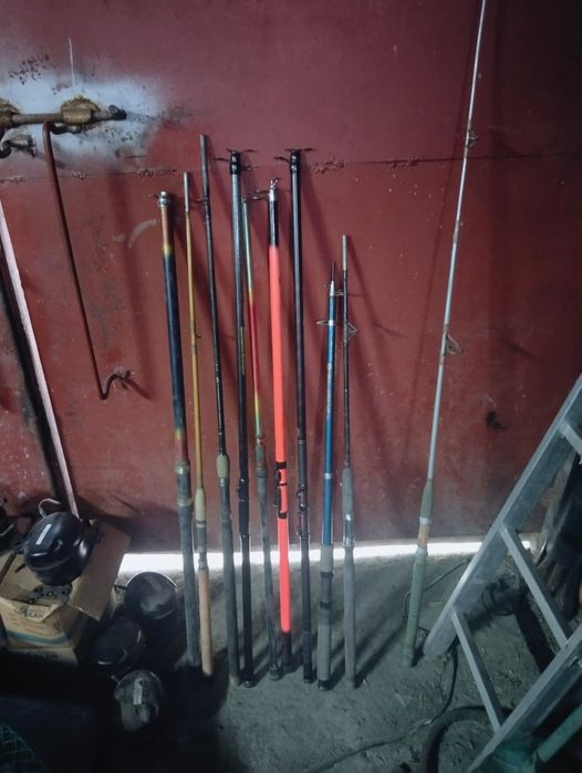 Продам удочки и тубус для них