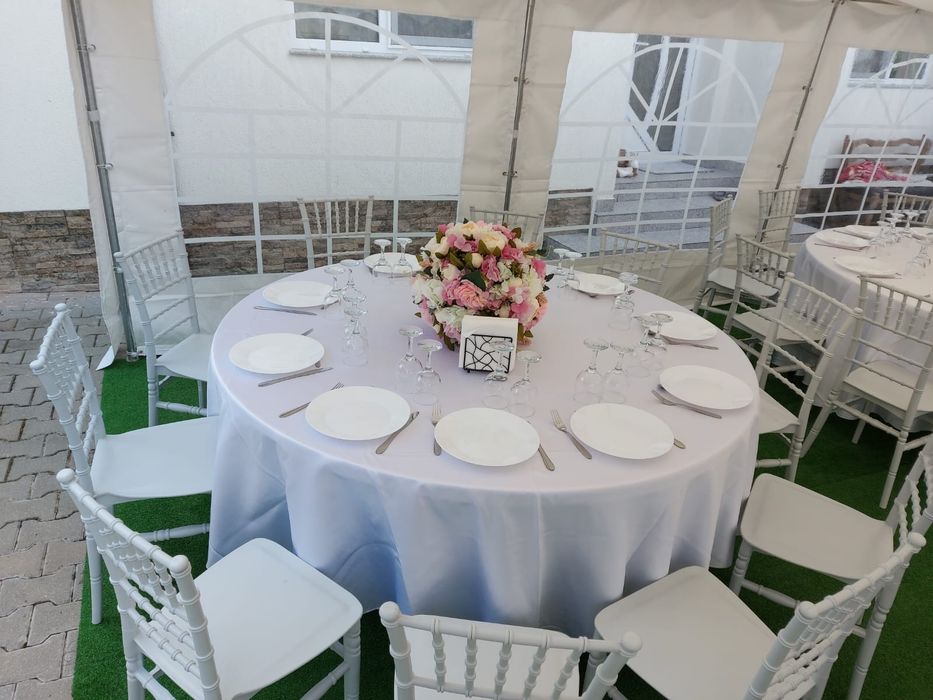 Vand corturi, scaune, mese NOI