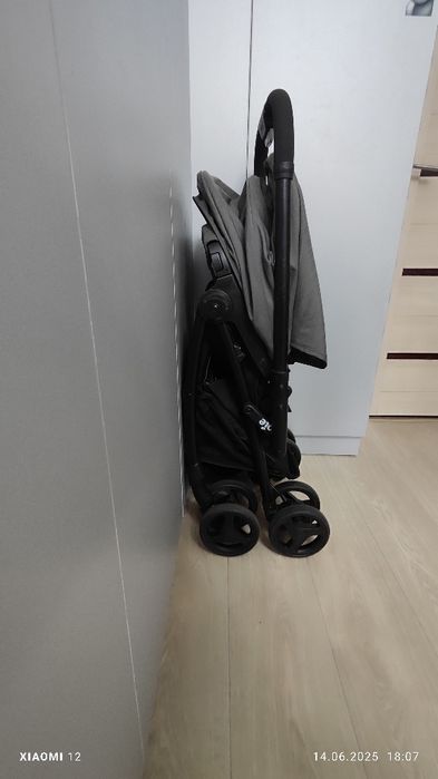 Прогулочная коляска Joie Mirus