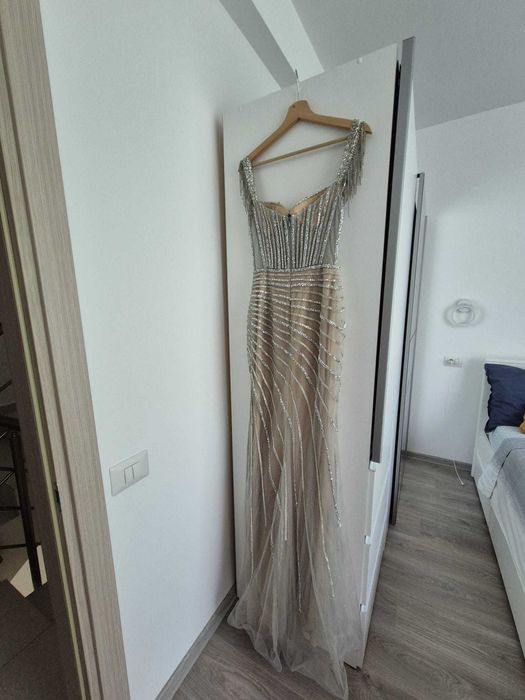 Rochie Ylenne – stare impecabilă – 900 lei (negociabil)