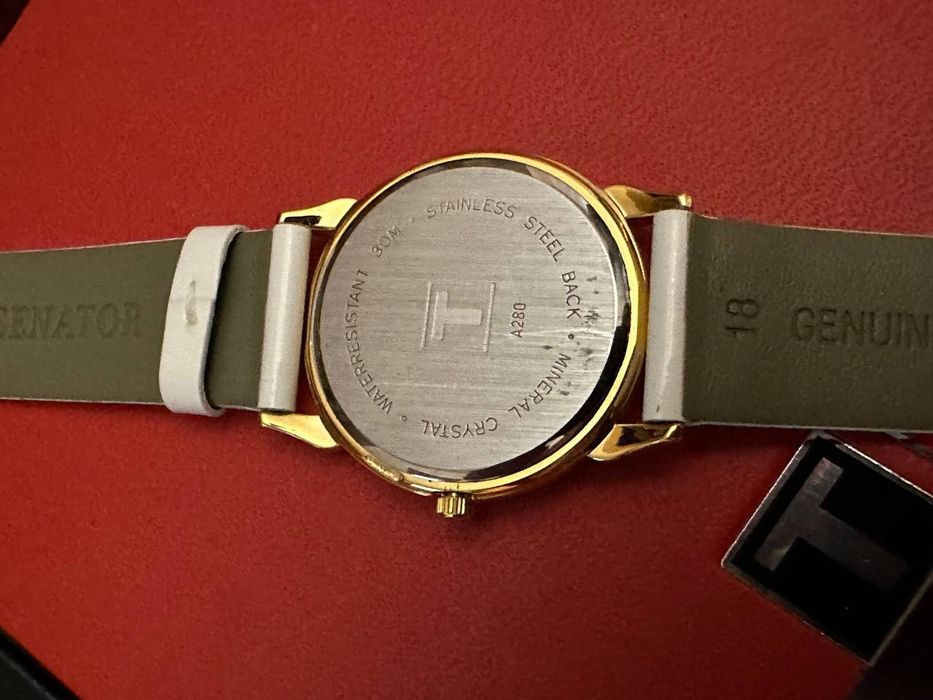 Наручные женские часы Tissot