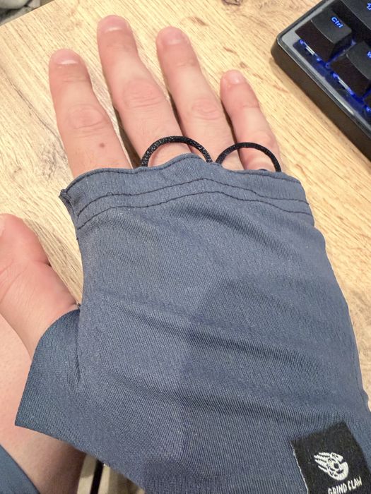 Grind Claw Геймърска Ръкавица