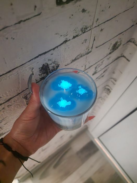 Ръчно изработени ароматни свещи.