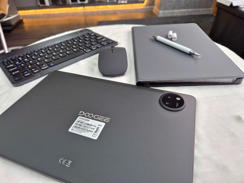 Tab Doogee U11, nou, cu multe accesorii