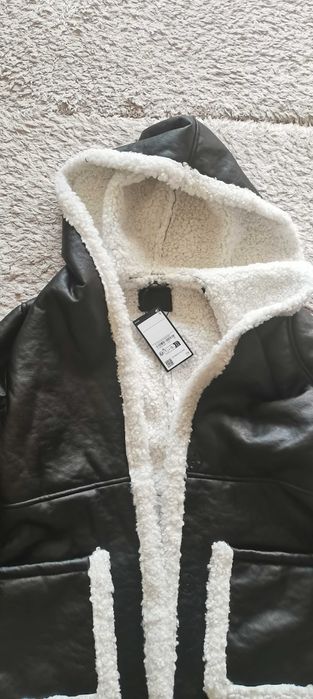 Vând haina lungă de damă