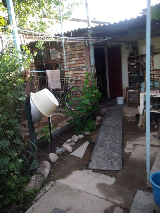 Продается дом в миробод районе