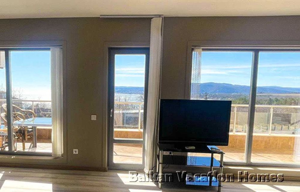 Продава се Тристаен апартамент в Бяла - 124 кв.м за 494 €/кв.м - Снимка #6