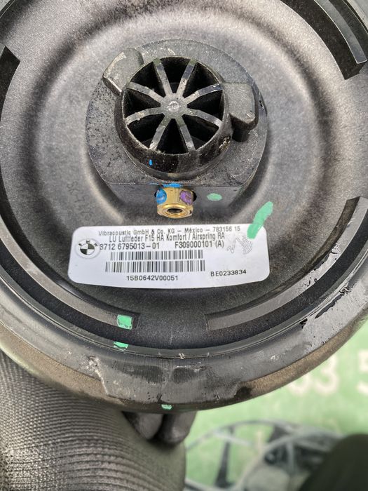 Pernă aer dreapta spate BMW X6 F16