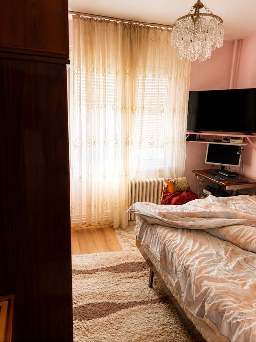 Apartament 4 camere direct de la proprietar