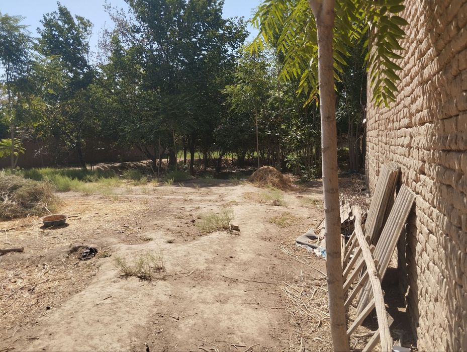 Yer sotiladi Aralovul mahallasi