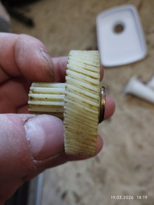 Мясорубка электрическая.