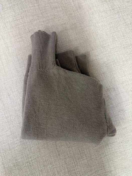 свитер с высоким горлом