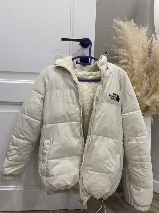 Продам куртки весна-осень