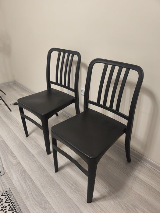 Стул пластиковый