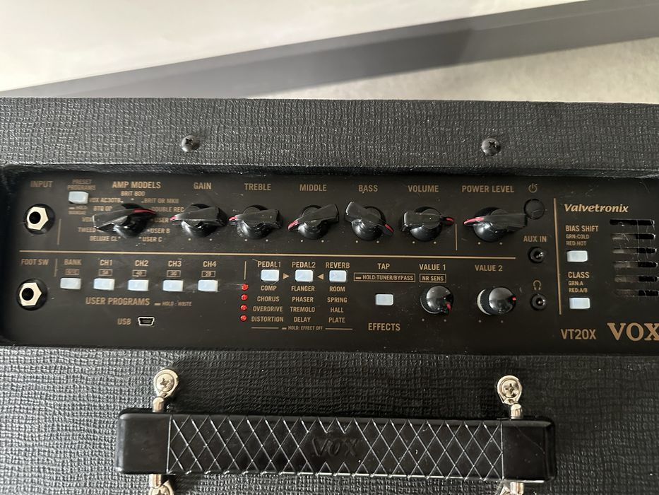 Усилвател за китара VOX VT20X