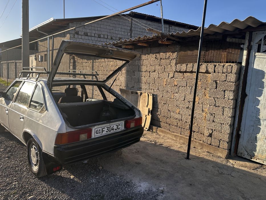 Москвич сотилади продается