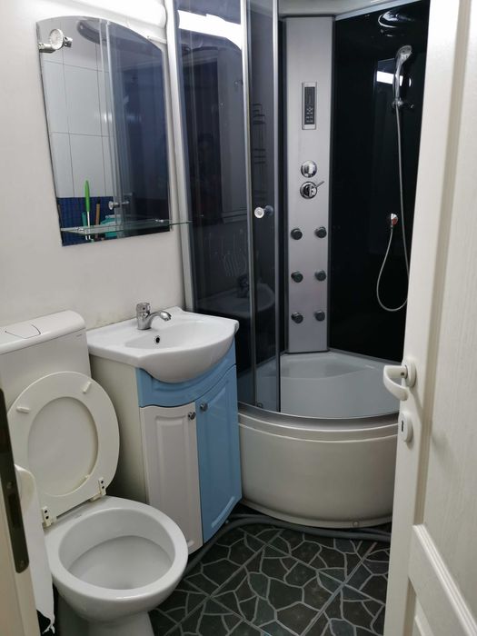 Inchiriez apartament 2 camere strada Grivitei, Targu Jiu