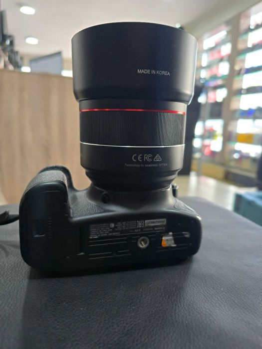 Фотоапарат Canon EOS 6D Mark II + два обектива