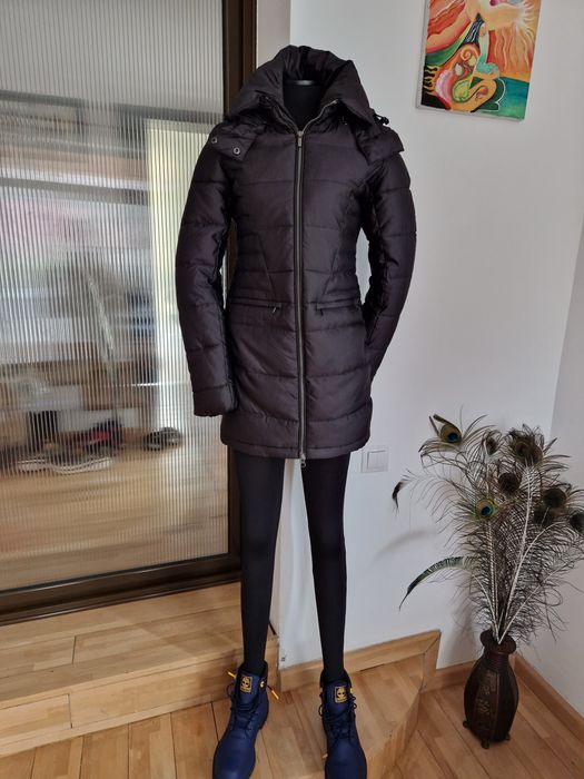 Geacǎ iarnǎ lungǎ de la O’Neill , rezistentǎ la vânt , frig , ploaie