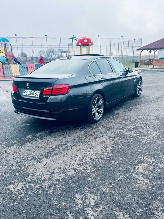 BMW F10 520d Automat – Navi mare – Bixenon