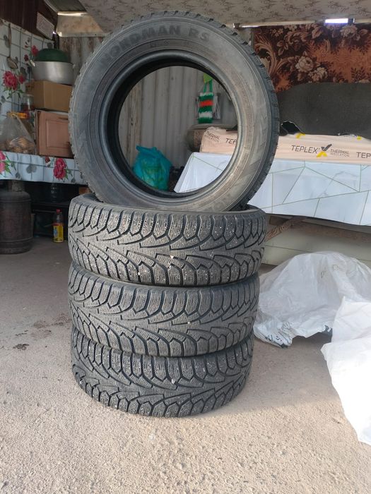 Продается зимние шины.