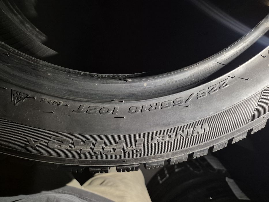 225 55 R18 Hankook Winter *Pike RS2 W429
