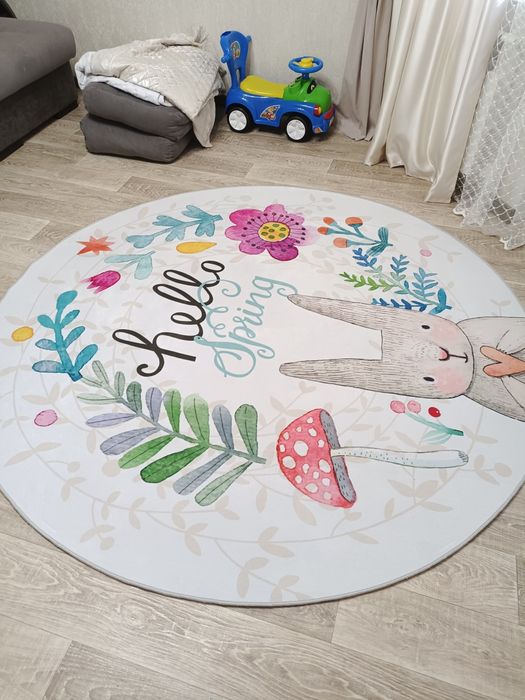 Продам ковер в детскую