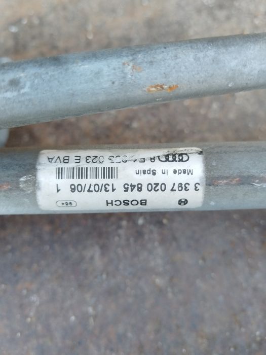 Механизъм за чистачки за ауди Б7