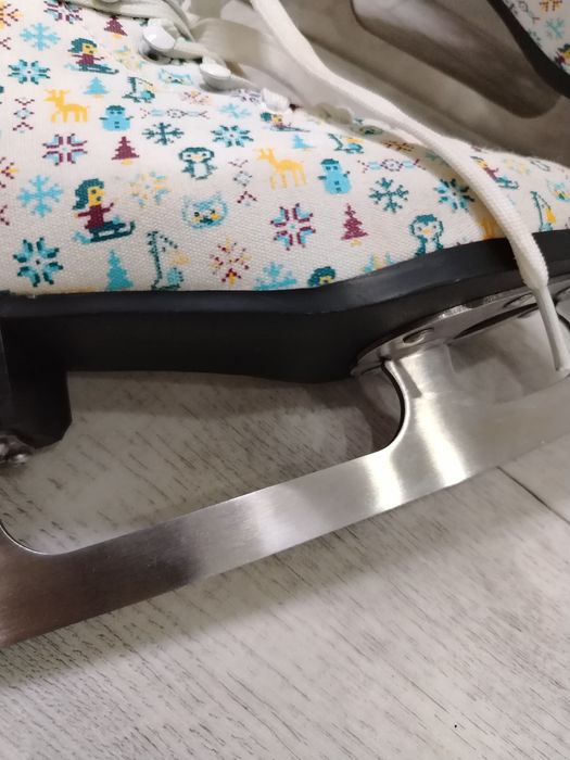 Коньки фигурные 34