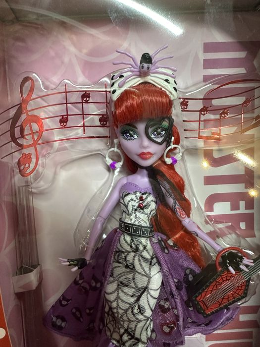 Продам куклу  монстр хай!