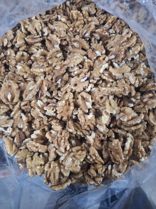 Печене и Пакетаж на ядки и слънчогледови семки – с ваш етикет и марка, цяла България