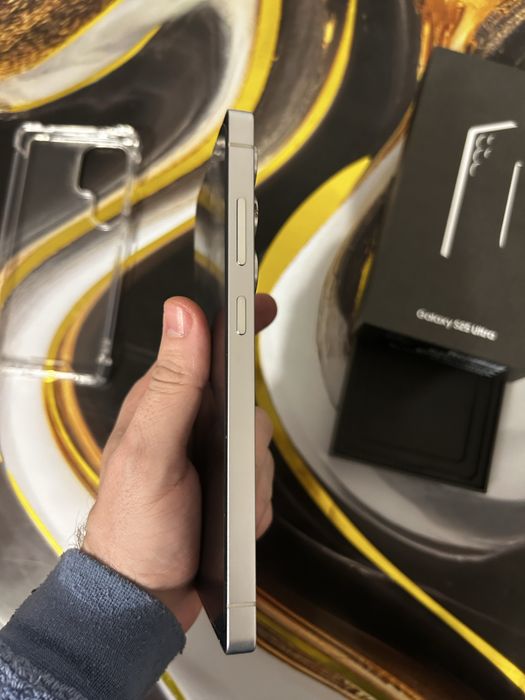 Vand Schimb Samsung S25 ultra 512 GB