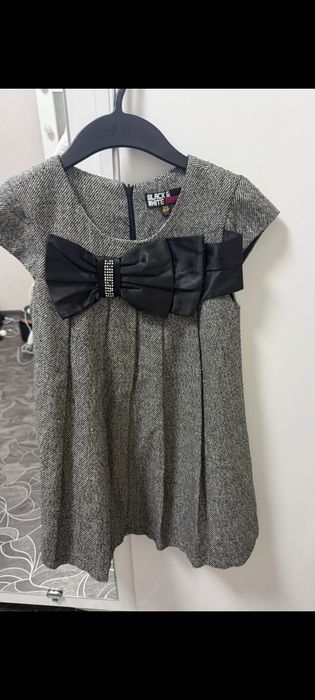 Продам платье для девочки