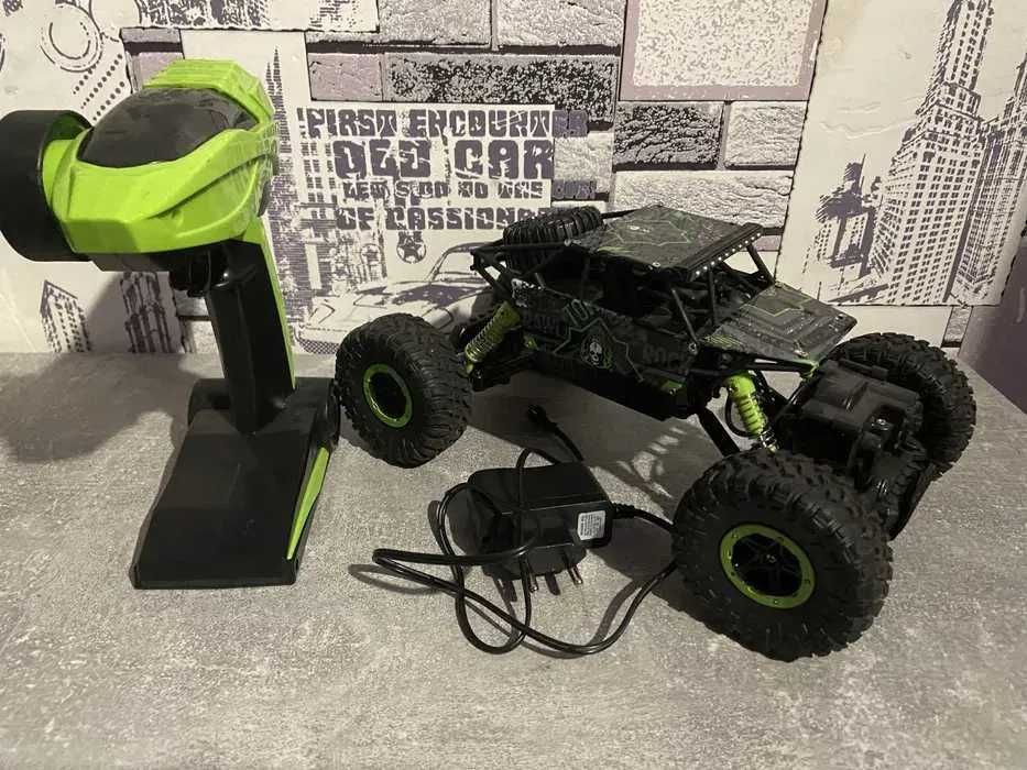 Радиоуправляемая машинка Багги 1:18