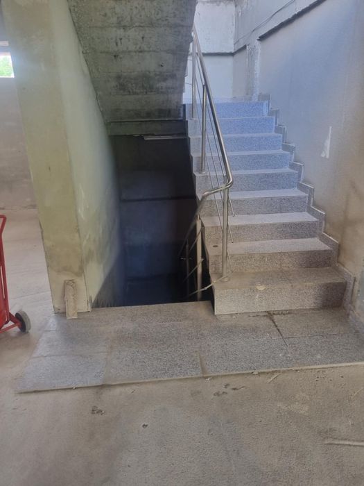 Vind etaj 1 parcare interioarà, cladire p+1+2, compusà di 17 locuri