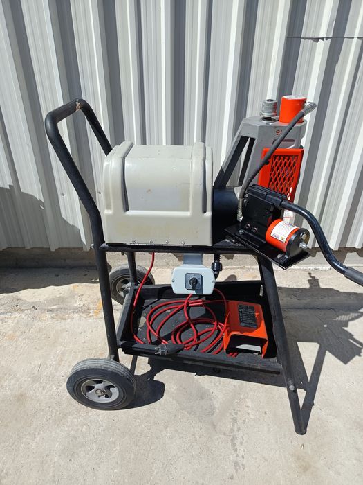 Placa vibranta Wacher Neuson Reversibila 215 kg  placa vibranta diesel  pornire la cheie