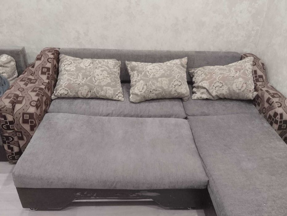 Угловой диван - продается