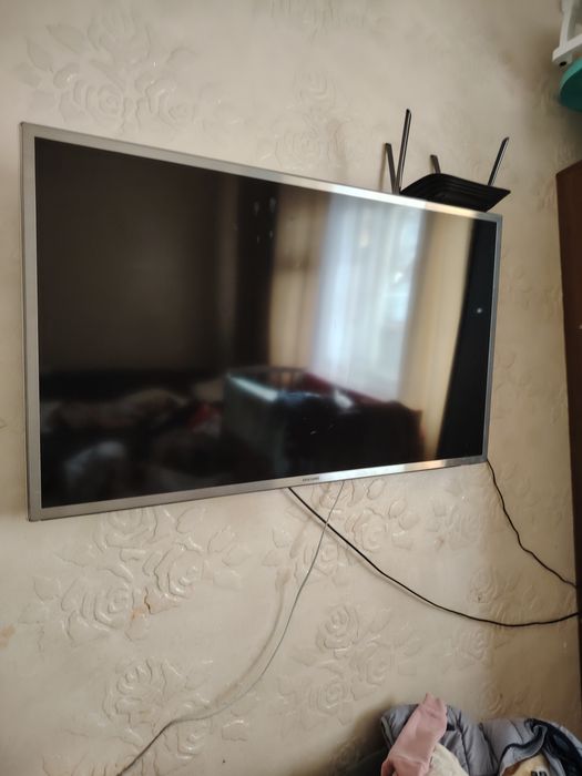 Музыкальный центр и смарт тв