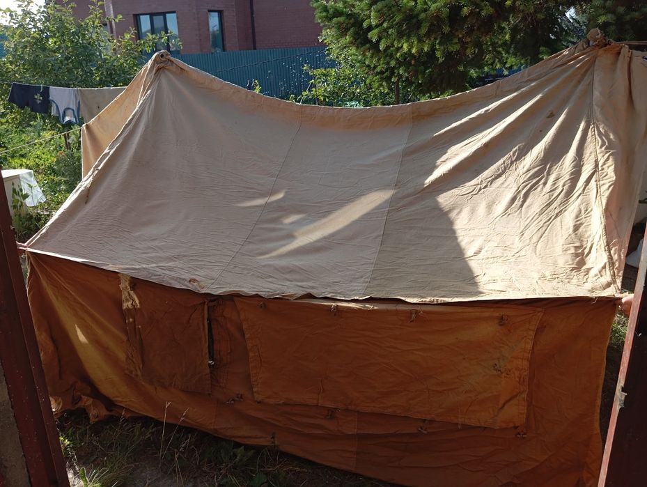 Палатка СССР туристическая.