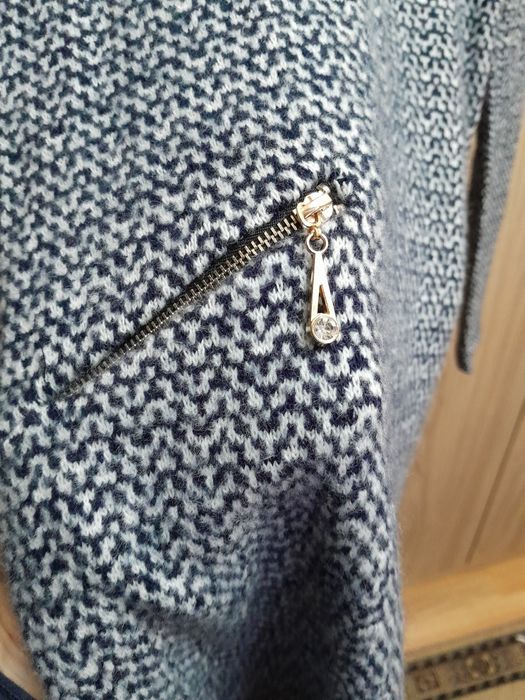 Rochie, M, material moale.