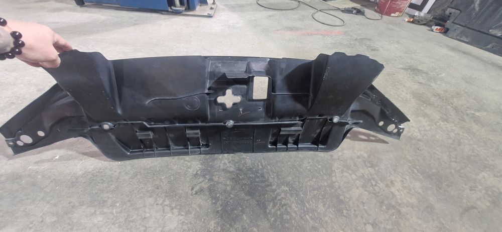 Пластиковая  защита