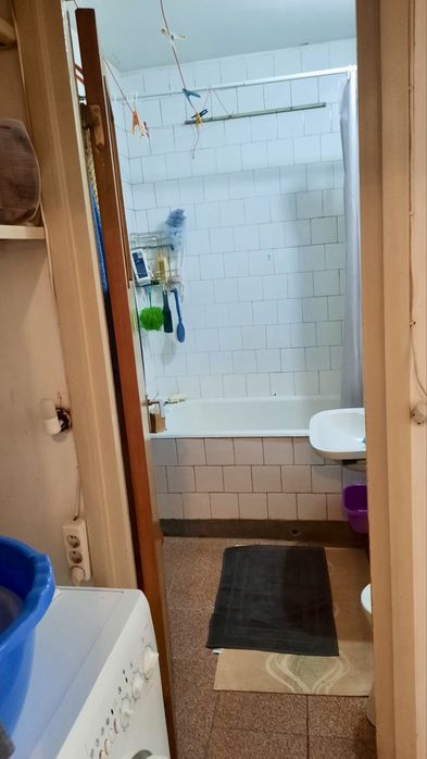 Apartament 3 camere Frigocom - Al. Lunca Siretului