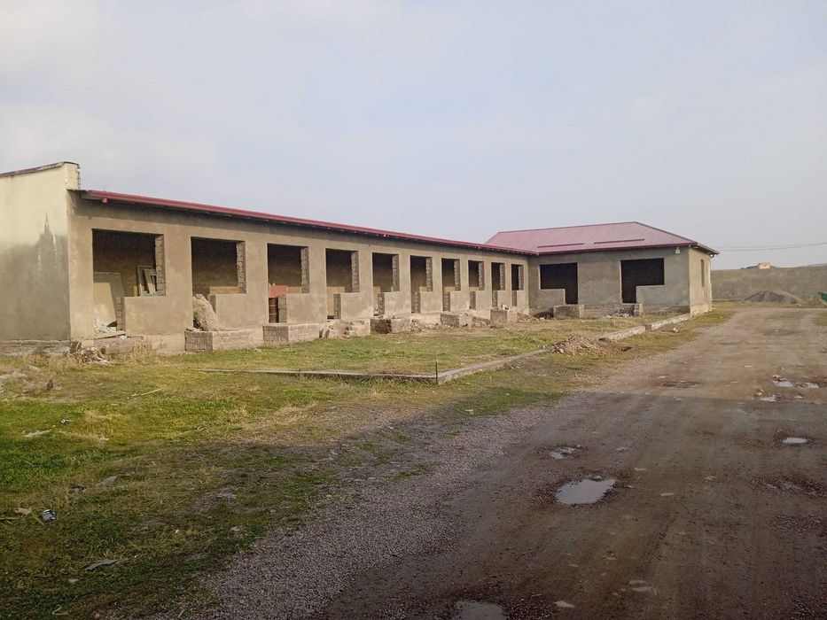 Нурбодда шахарчасида бино иншоат сотилади