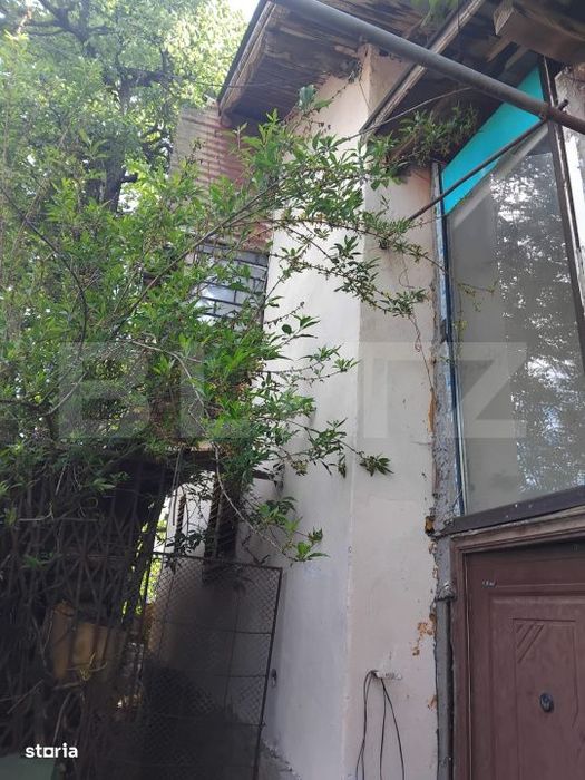 Casa 12 camere, 150 mp, zona Nucsoara de Jos