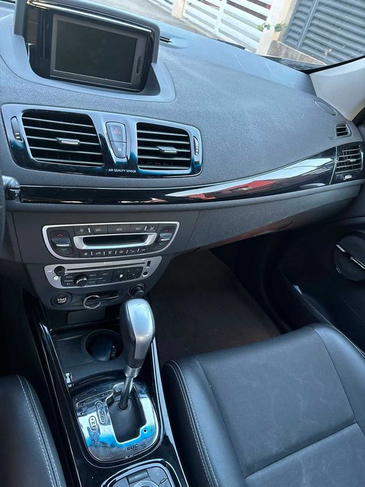 RENAULT Megane 2012 — imagine 2