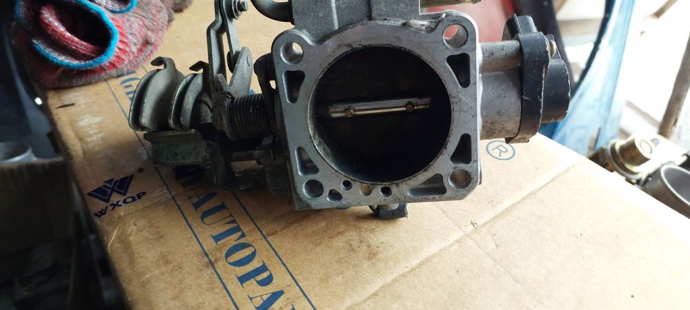 Дроссельная заслонка Subaru