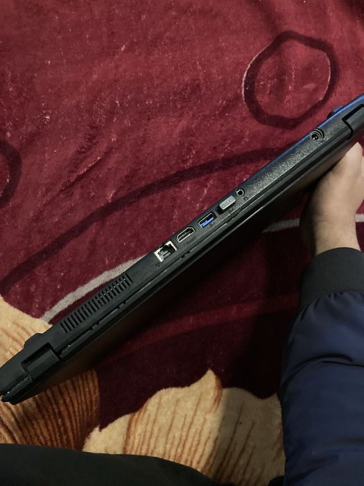 Acer notebook sotiladi. Arzon narxda Holati Yangidek