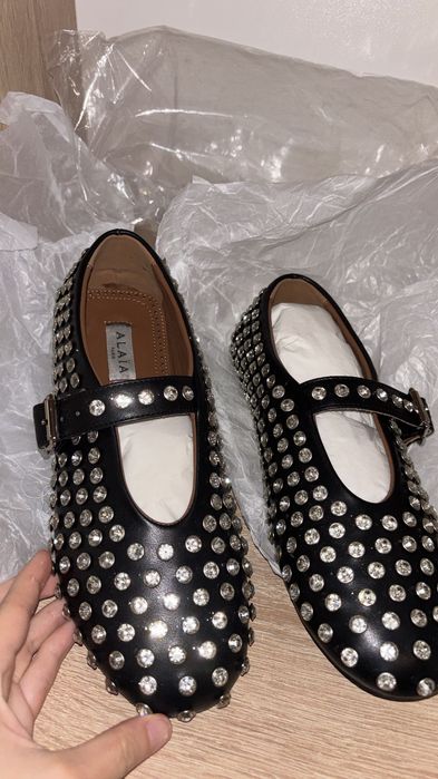 Balerini Alaïa negri noi