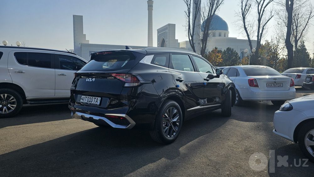 KIA Sportage yaxshi xolatda. Salondan olingan. 36ming yurgan